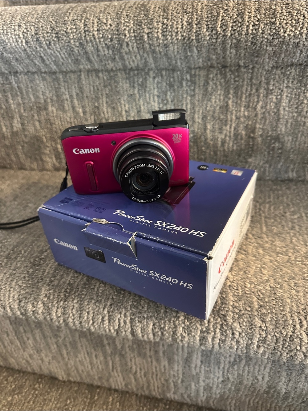 magenta Canon PowerShot SX240 HS digital camera pink